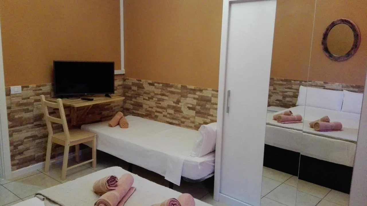 Hostel Poseidon - Hm El Tablero  بيت ضيافة